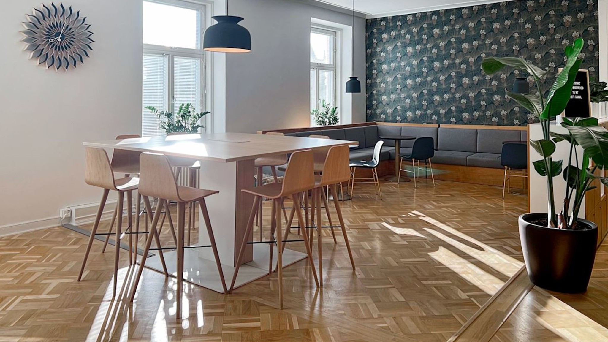 Images of Luna House