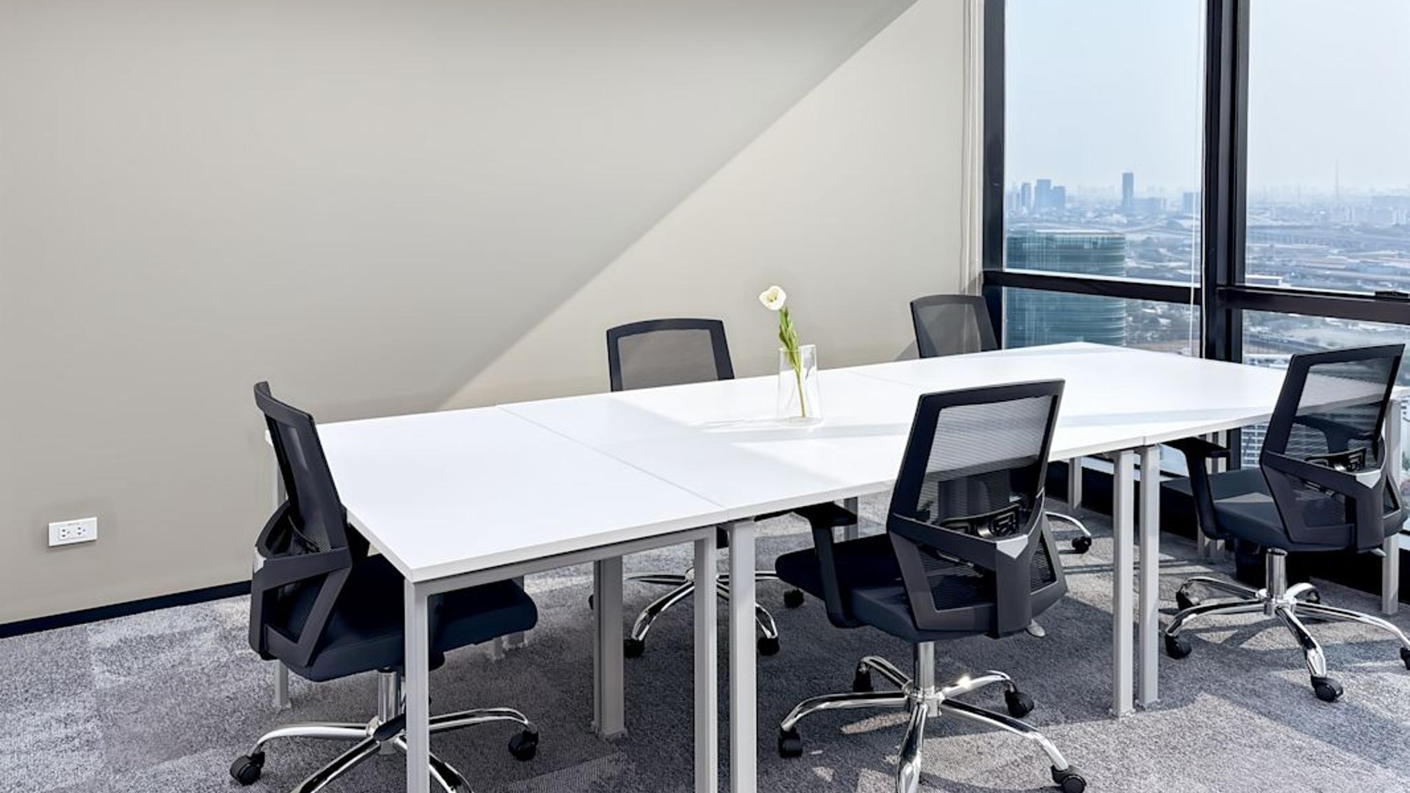 Images of Shinawatra Tower 3