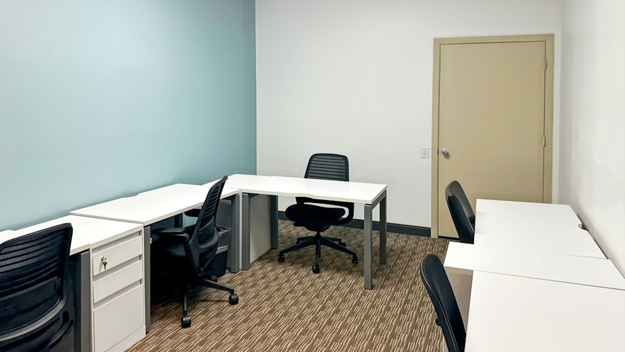 Images of 433 Plaza Real