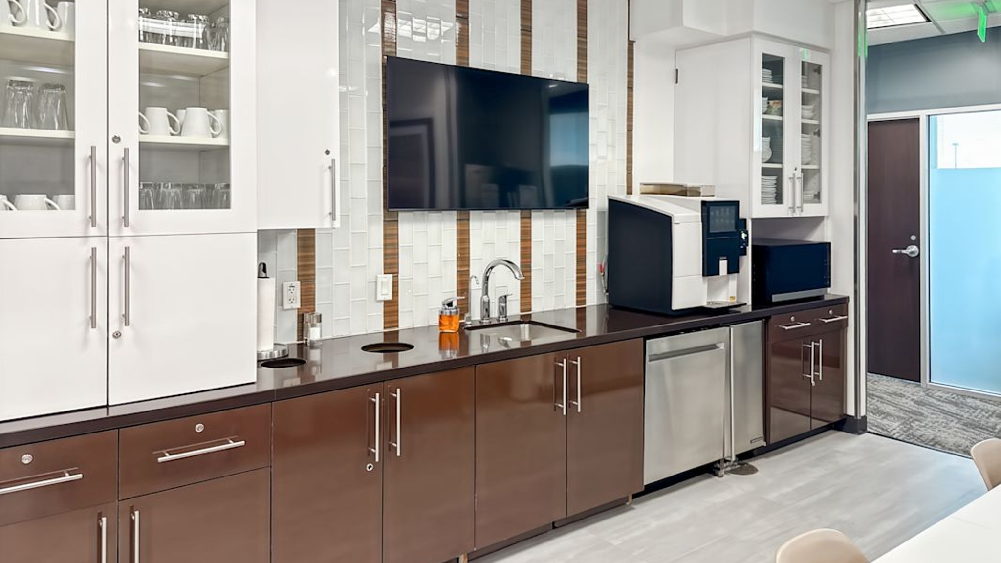Images of 2550 West Union Hills Drive