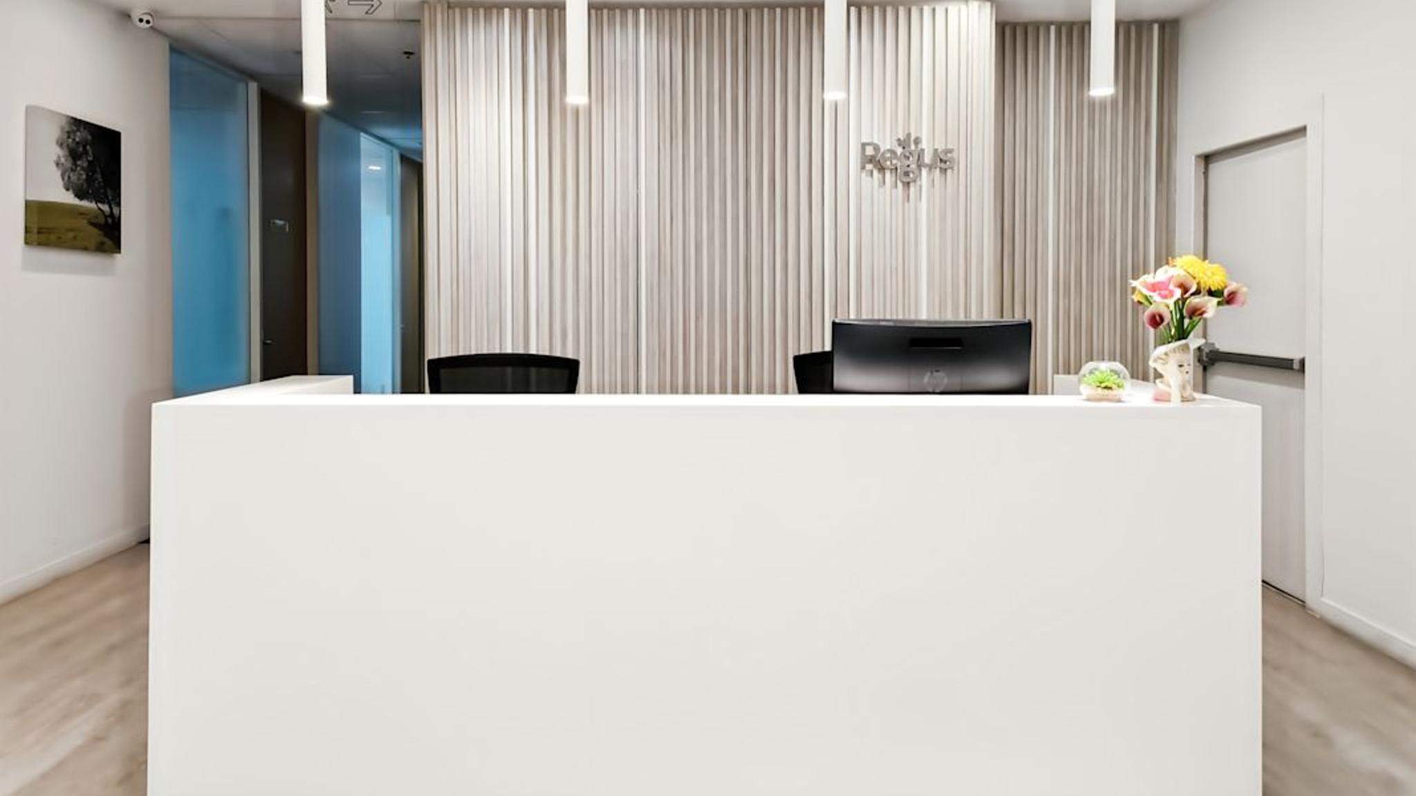 Images of M Thai Tower All Seasons Place