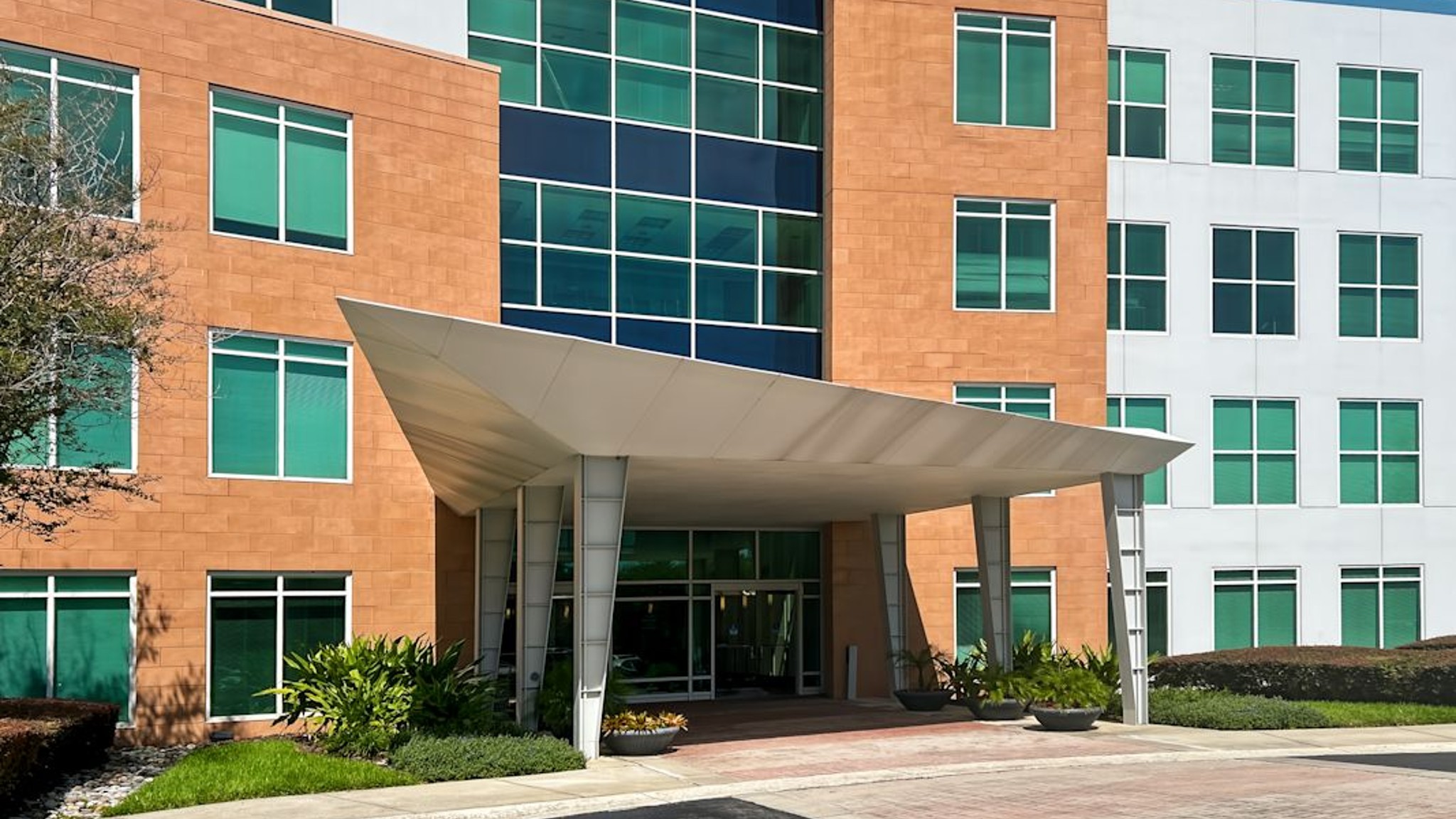Images of 1800 Pembrook Drive