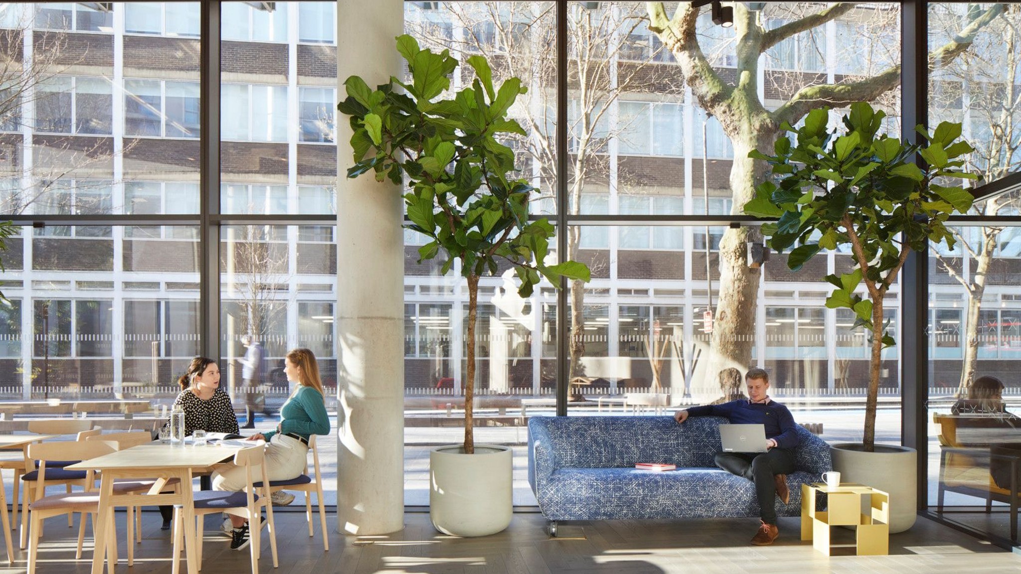 Images of 241 Southwark Bridge Road