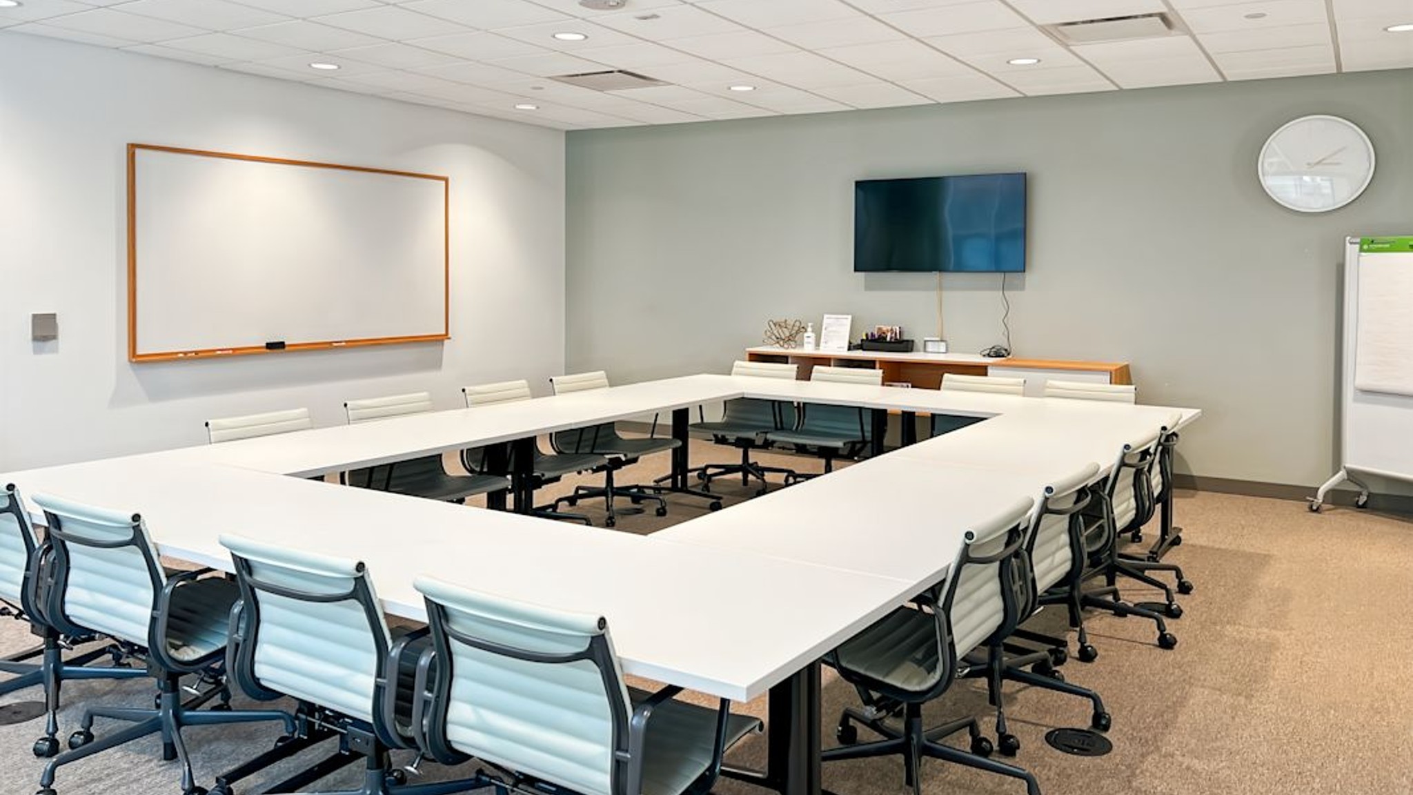 Images of One Oxford Center