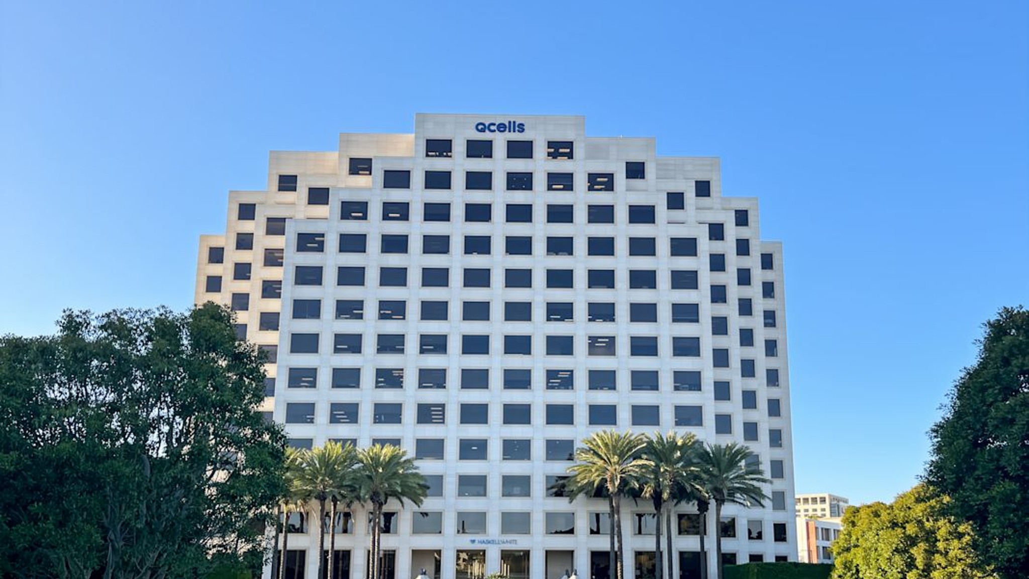 Images of 300 Spectrum Center Drive