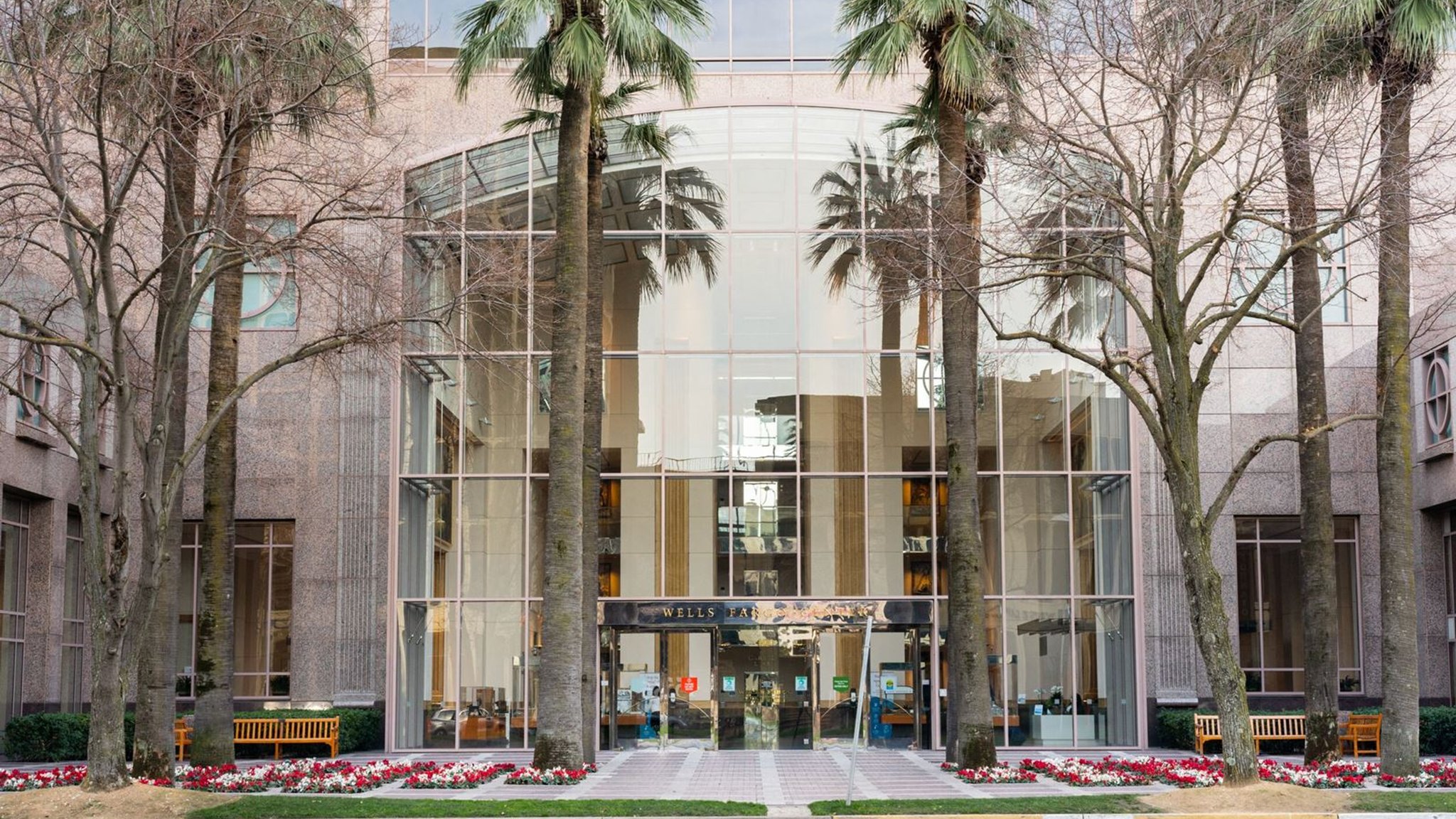 Images of 400 Capitol Mall