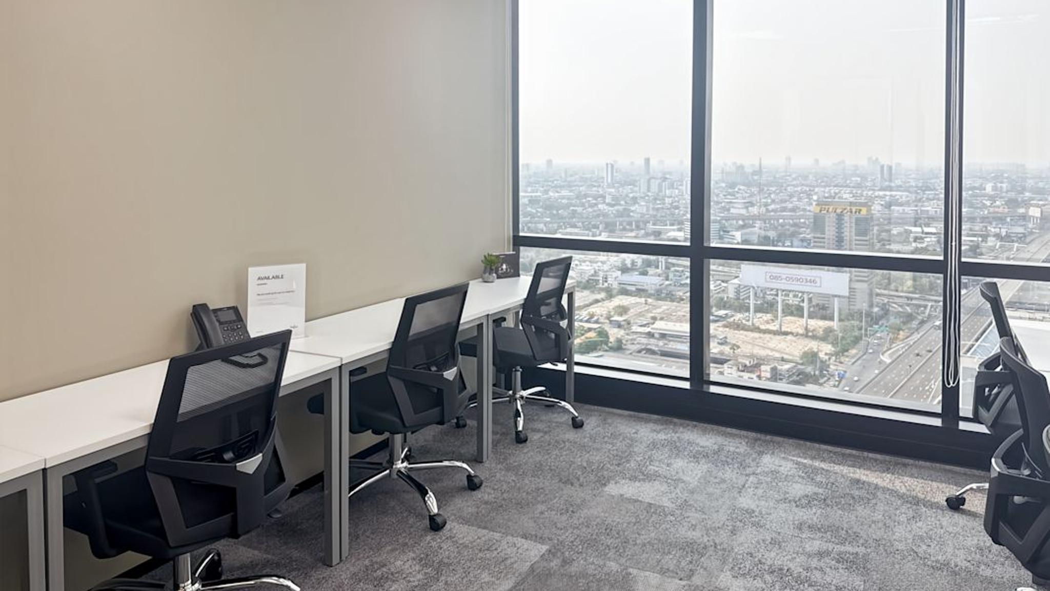 Images of Shinawatra Tower 3