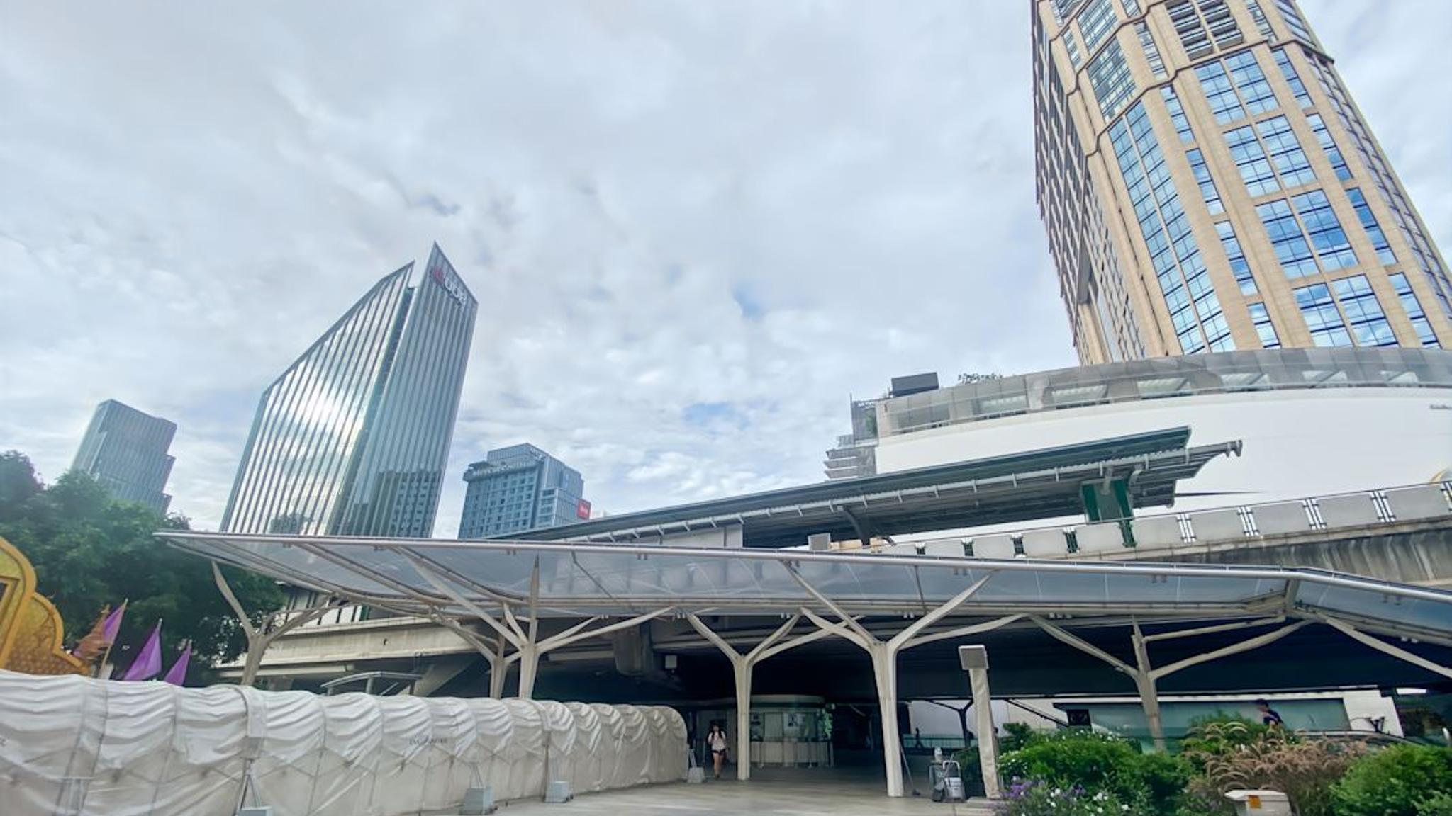 Images of Bhiraj Tower at EmQuartier