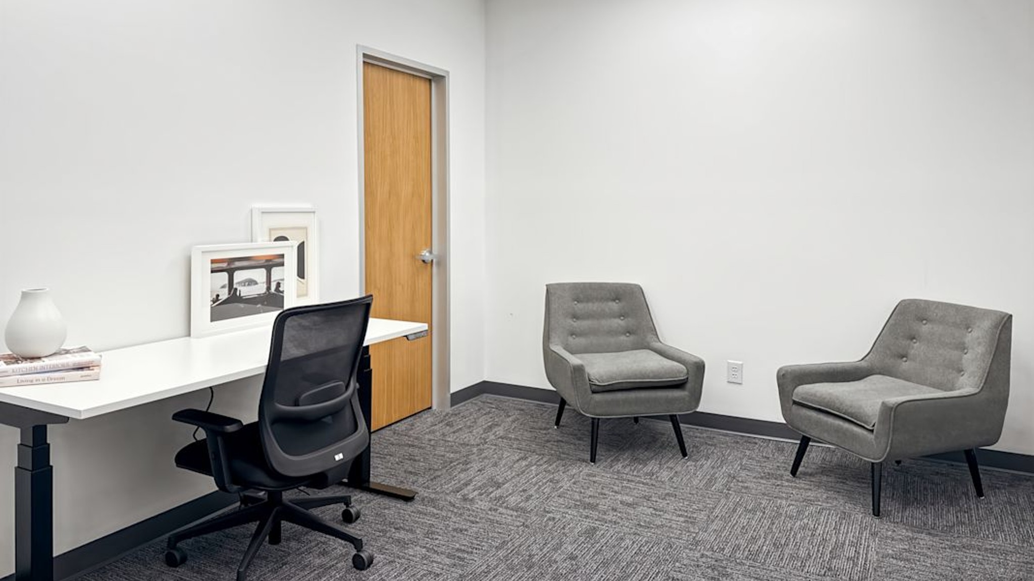 Images of 320 N Meridian Street