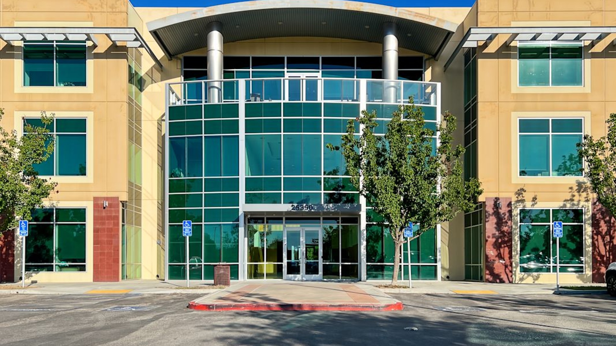 Images of Gateway Plaza