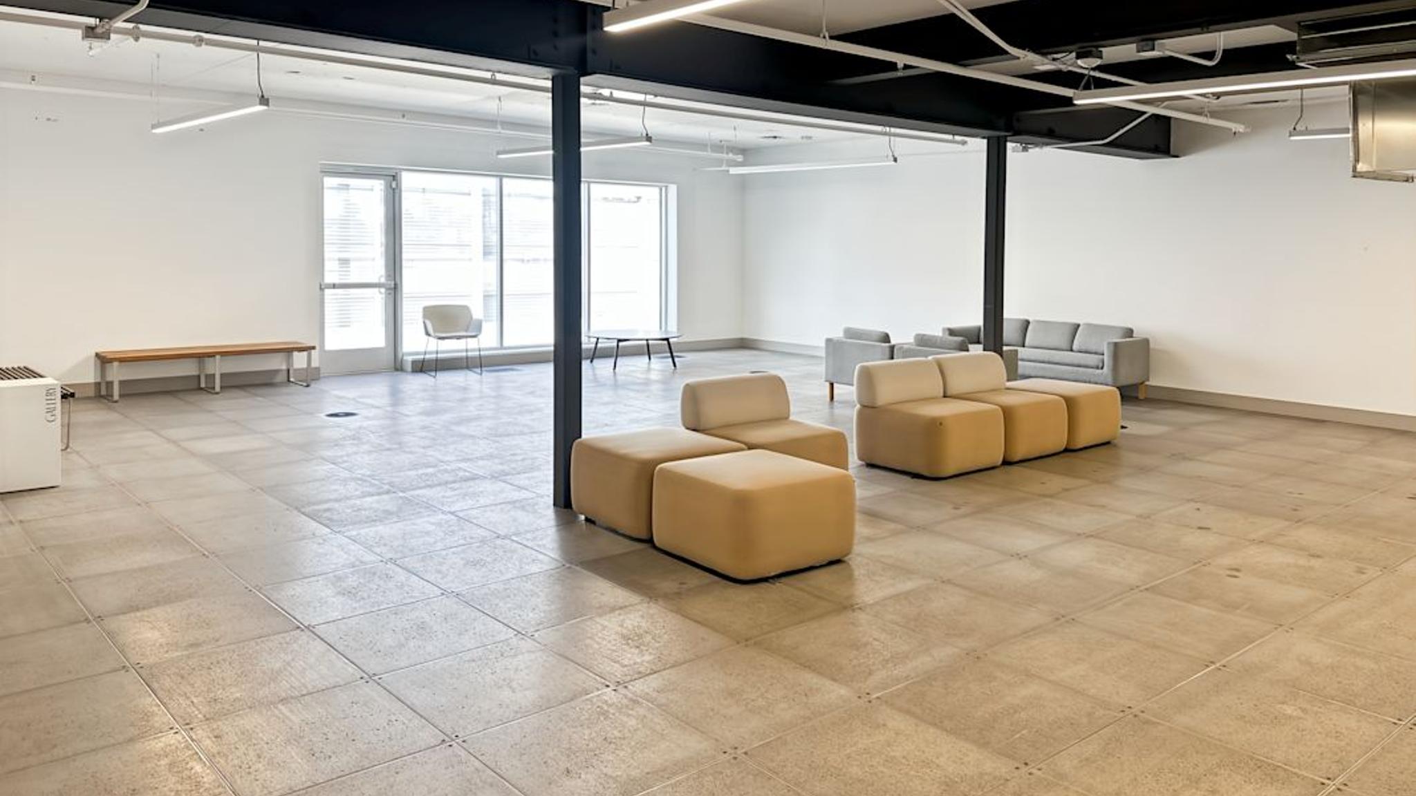 Images of 555 W Turney Ave